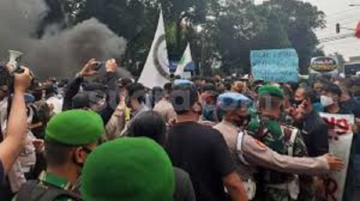 Mahasiswa demo (foto istimewa)