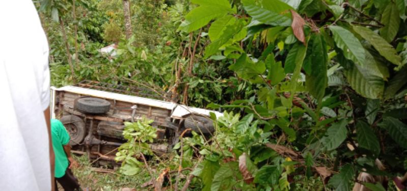 Kecelakaan Maut, Mobil Pick Up Terjun Kejurang Tewaskan Dua Penumpang di Tanah Datar