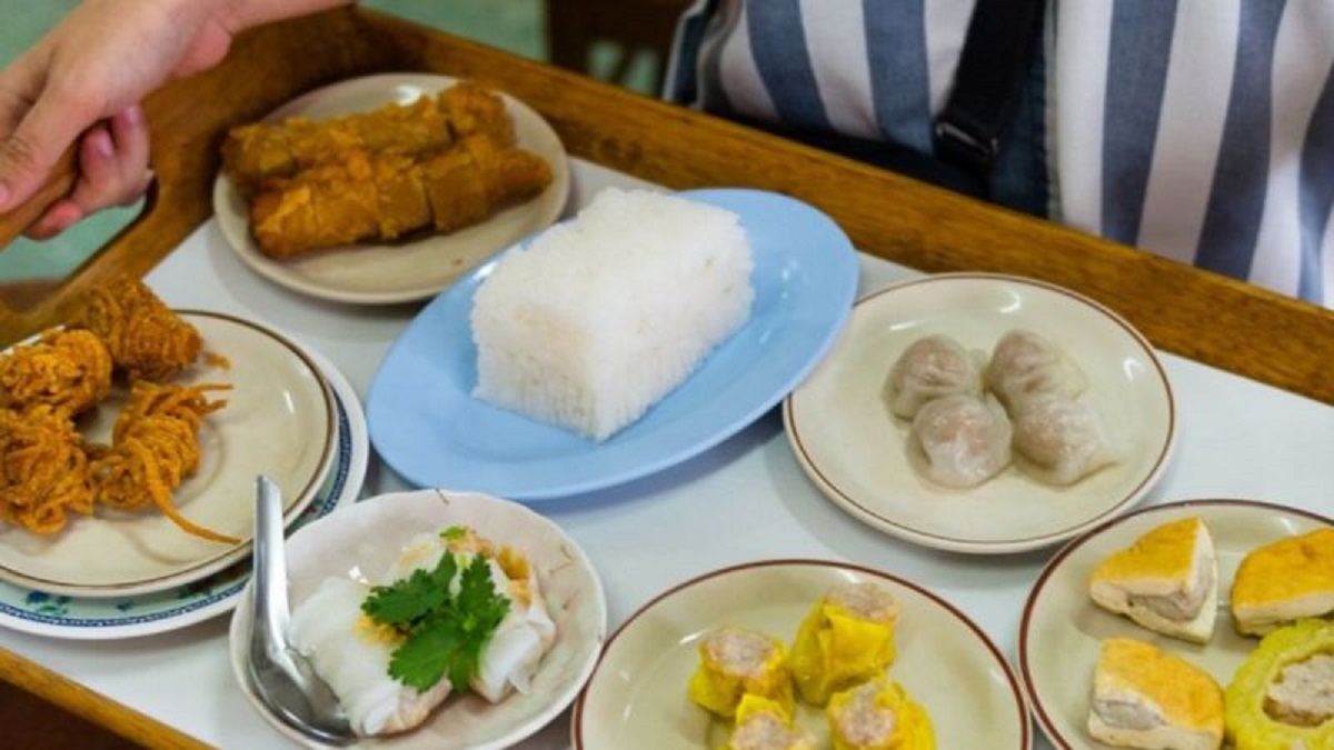 foto : Jip Khao, salah satu restoran paling terkenal di Trang (AUSTIN BUSH/BBC Indonesia)