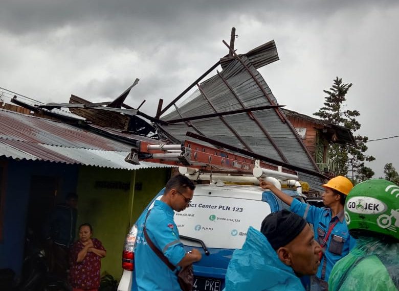 Angin Putiang Beliung Landa Banuhampu, Lima Unit Rumah Rusak