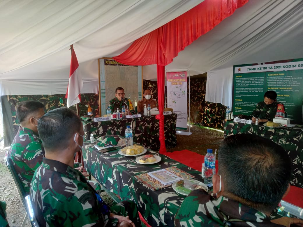 Wakil Bupati bersama tim Wasev Mabes TNI AD