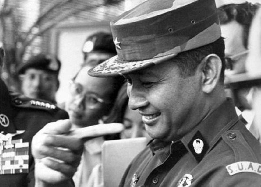 Potret Jenderal Soeharto di masa lalu. (foto: PANASIA-FILES / AFP)