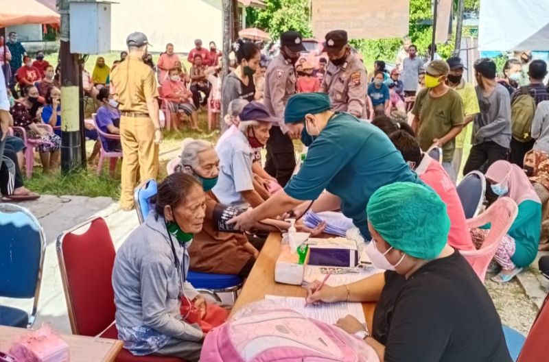 Kapolsek Sipora: Gerai Vaksin Terus Berlanjut 500 Warga Desa Sioban Antusias Ingin Divaksin