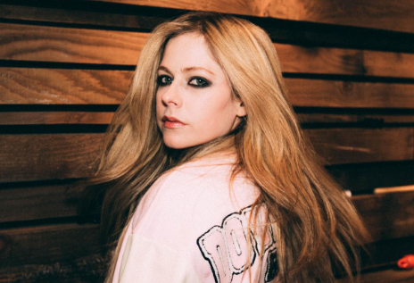 Makna dan Lirik Lagu 'Wish You Were Here' by Avril Lavigne beserta Tejemahannya dalam Bahasa Indonesia (Foto : Instagram Avril Lavigne)