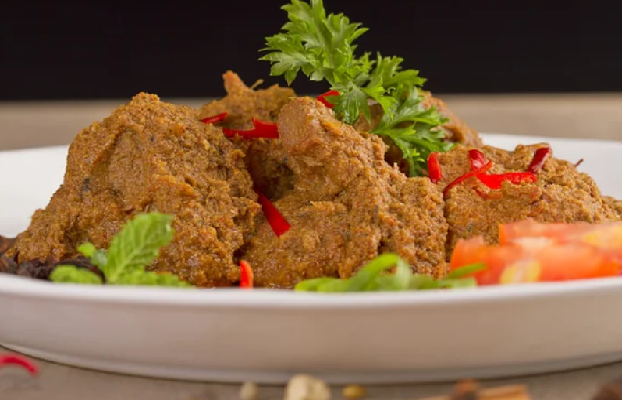 Masakan Enak Khas Padang TTS Lontong 7 Huruf, Apakah Rendang? Simak Penjelasannya di Sini! (Foto : Depositphotos)