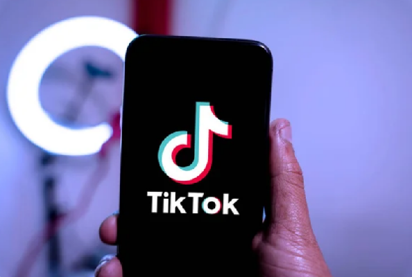 Update! Jadwal FYP TikTok Terbaru Hari Kamis 23 Februari 2023, Views Meledak Jika Post VT di Jam Ini (Foto : Depositphotos)