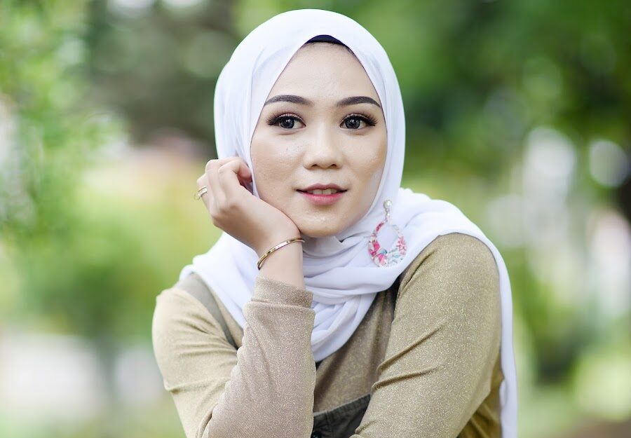 Lirik Lagu Minang Maharok Cinto by Fauzana