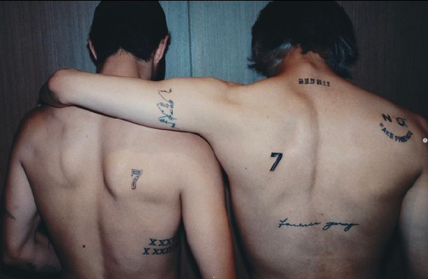 BamBam GOT7 dan Mark Memperkuat Ikatan Persahabatan Mereka dengan Tato '7' (Foto : Instagram BamBam GOT7)