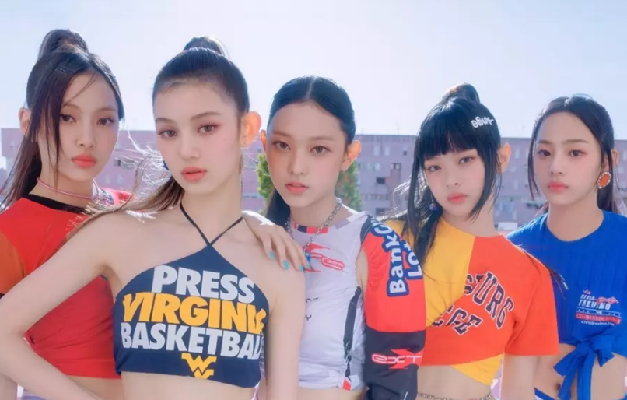 NewJeans Mencapai Peringkat Tertinggi di Billboard Hot 100 dengan Lagu Hit Mereka &quot;Super Shy&quot; (Foto : Soompi)