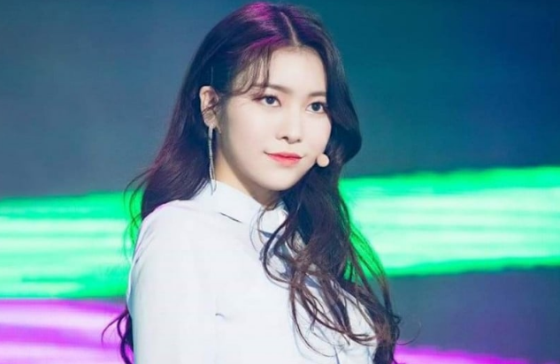 Menanggapi Rumor Kencan, Jane MOMOLAND Terus Terang : Aku Belum Pernah Bertemu Joshua dari SEVENTEEN (Foto: Allkpop)