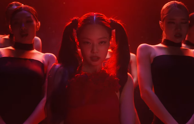 Makna dan Arti Lirik Lagu 'You And Me' by Jennie BLACKPINK dalam Bahasa Indonesia, Trending di Youtube! (Foto: Tangkap Layar Youtube/BLACKPINK)