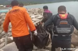 Penemuan jasad korban tenggelam terseret ombak di Pulau Pagang. (Foto: Tribun Padang)