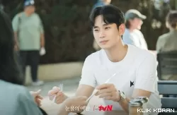 Agensi Studio Dragon Konfirmasi Total Gaji Kim Soo Hyun di Queen Of Tears (foto: tvN)