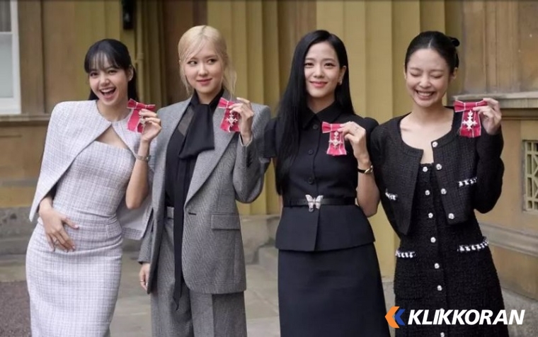 BLACKPINK Mendapat Gelar MBE dari King Charles III (Foto: Soompi)