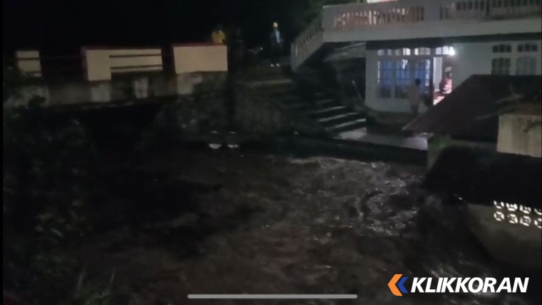 Banjir lahar dingin di Pariangan Tanah Datar. (Foto: Istimewa)