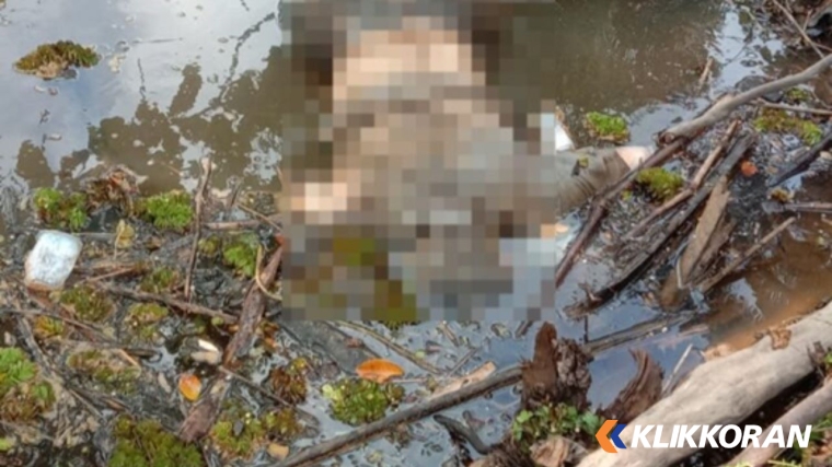 Sesosok jasad pria paruh baya ditemukan mengambang di sungai Pasaman Barat. (Foto: Istimewa)