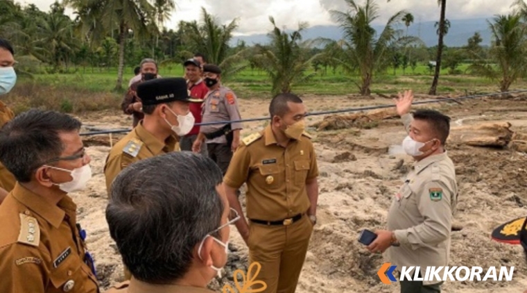 Banjir di Panti Kabupaten Pasaman. (Foto: Pemprov Sumbar)