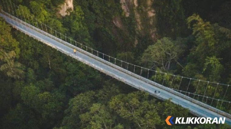 Ilustrasi Jembatan Hati Guguak Tabek Sarojo (Foto: itrip.id)