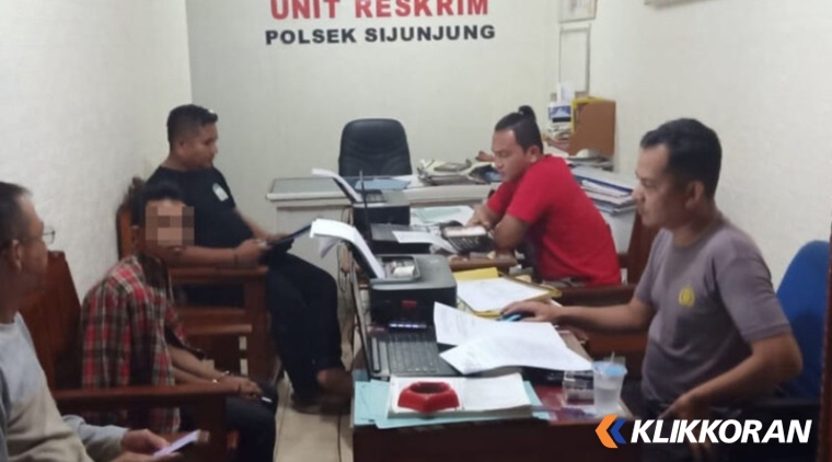 Penangkapan pelaku pencurian HP di Sijunjung. (Foto: Sumbarkita)