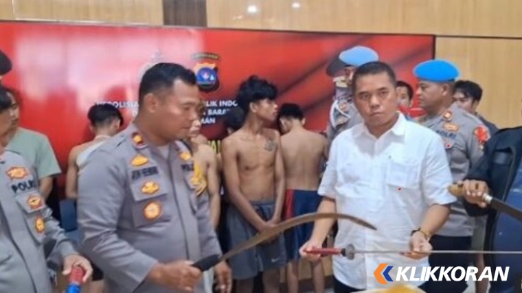 Enam pelaku pembacokan terhadap dua orang di Jalur Bypass Pariaman ditangkap polisi. (Foto: Topsatu.com)