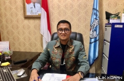 Kepala Dinas Pendidikan dan Kebudayaan Kota Padang, Yopi Krislova. (Foto: Dewi Fatimah)