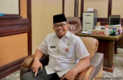 Kepala Badan Pendapatan Daerah Kota Padang, Yosefriawan. (Foto: Dewi Fatimah)