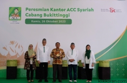 Peresmian kantor ACC Syariah Bukittinggi.