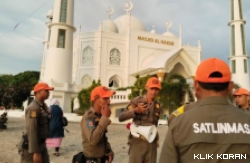 Tim Satpol PP Padang tengah Patroli di Masjid Al Hakim. (Foto: Istimewa)