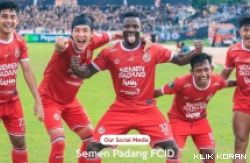 Pemain Semen Padang FC selebrasi usai kalahkan Sriwijaya 3-0 dalam lanjutan Liga 2 2023. (Foto: Semen Padang FC)