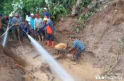Tanah longsor dan pohon tumbang terjadi di tiga kecamatan, di Kabupaten Agam. (BPBD Kabupaten Agam)