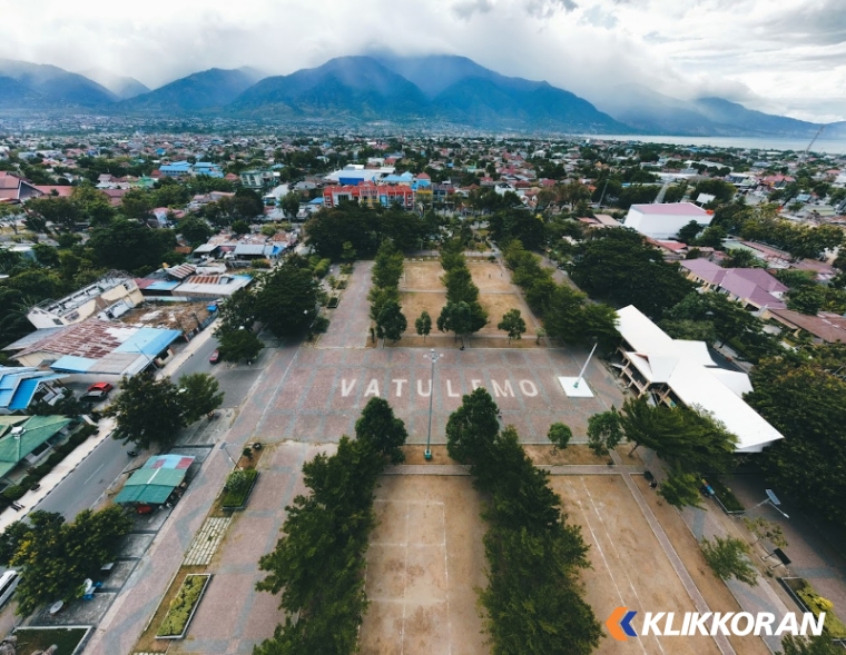 Keindahan pemandangan Lapangan Vatulemo dari atas (foto: Google Maps/Nabil)