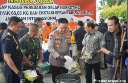 Pemusnahan Barang Bukti Narkoba Jaringan Internasional, Kapolda Riau : Sikat Habis Kampung Narkoba