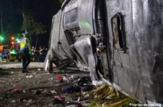 Kecelakaan bus di Subang. (Foto: detik.com)