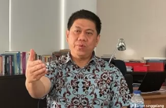 Kepala sekolah SMA Darma Yudha Cristian Pramudana.(ist)