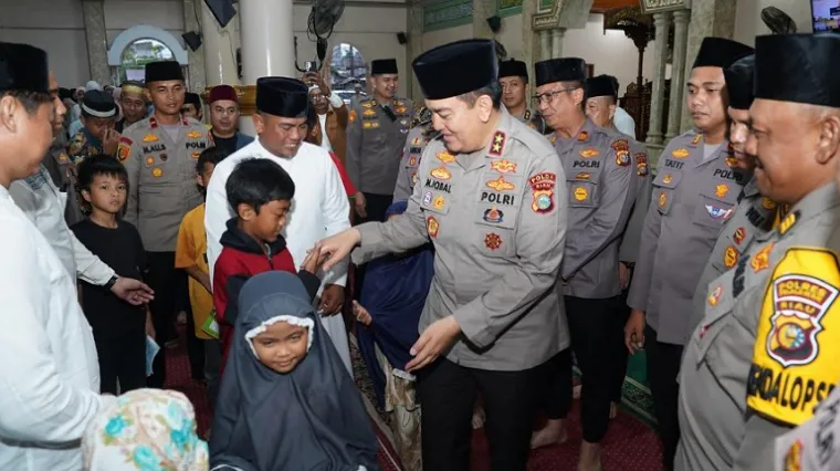 Safari Subuh Ramadhan di Pelalawan, Kapolda Riau Tekankan Pentingnya Stabilitas Keamanan
