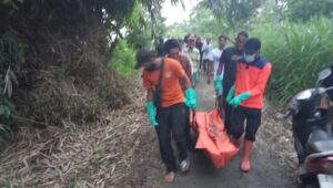 Tukang Urut Paruh Baya di Tanah Datar Gantung Diri di Sebuah Pohon. (Foto: Dok istimewa)