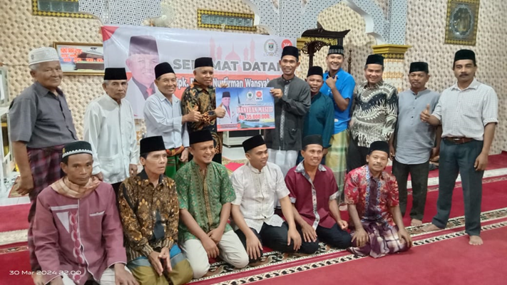 Foto Anggota DPRD Sumbar Nurfirman Wansyah Mengunjungi Masjid Nurul Hikmah Bariang Rao-Rao