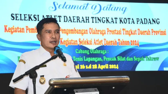 Foto Ekos Albar Resmi Buka Popda Tingkat Kota Padang 2024, Dorong Prestasi Olahraga Pelajar
