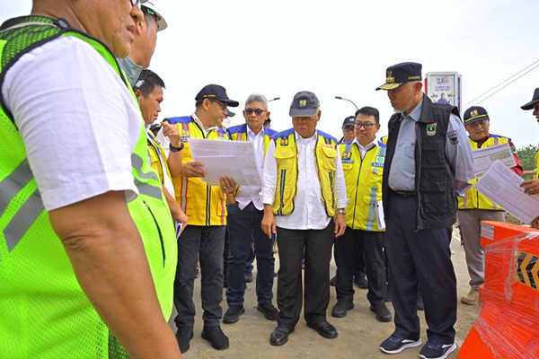 Foto Pemprov Sumbar dan Kabupaten Kota Raih Dana Pusat Setengah Triliun untuk Pembangunan Jalan