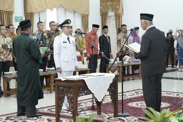 Foto Gubernur Sumbar Melantik Fauzan Hasan Sebagai PJ Wali Kota Sawahlunto