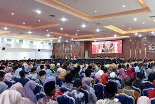 Hari ke-3 Wisuda, Rektor Martin Kustati Lepas 348 Wisudawan UIN Imam Bonjol Padang