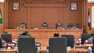 DPRD kota Payakumbuh kembali menggelar dua rapat paripurna dilaksankan di ruang sidang DPRD kota Payakumbuh, Senin 29 April 2024.