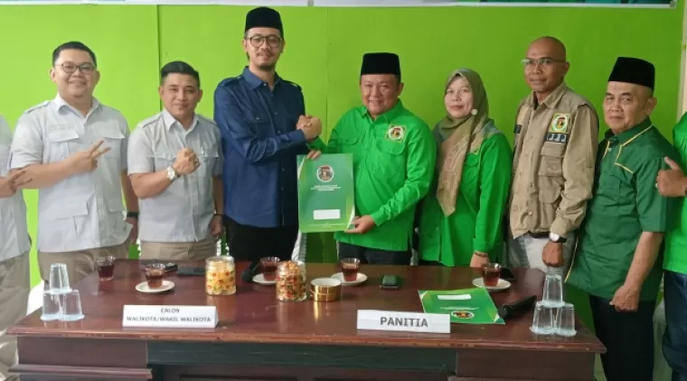 Erman Safar mendaftar ke PPP sebagai bakal calon kepala daerah untuk Pilkada