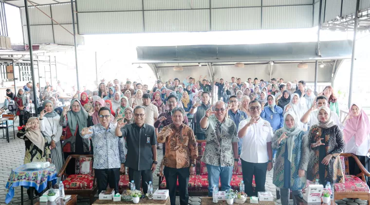 Ketua DPRD Sumbar Membuka Acara "Komisi Informasi Sumbar Baralek Gadang" di Payakumbuh