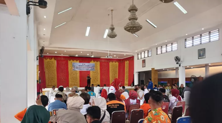 Tindak Tauran Pelajar, PJ Wako Padang Minta Camat Buat Aksi Nyata, Bukan Pembubaran