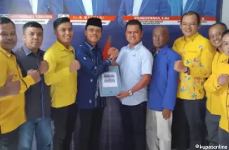 Bupati Safaruddin Kembali Maju Calon Bupati Kabupaten Limapuluh Kota dengan Mendaftar ke Demokrat, PAN dan Nasdem, Senen 6 Mei 2024.
