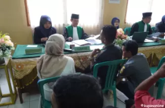 Pada hari Senen 20 Mei 2024, Disdukcapil kabupaten Limapuluh Kota, beberkan tercatat lebih dari 5.800 pasangan calon yang belum memiliki buku nikah.