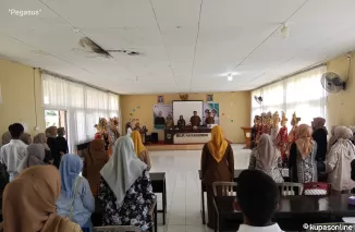 Disnakerperin kota Payakumbuh bekerjasama dengan BLK Provinsi Sumatra Barat dengan memberikan pembekalan ilmu dalam tata rias, bertempat di aula pelatihan BLK Provinsi Sumatra Barat, Senen 27 Mei 2024.