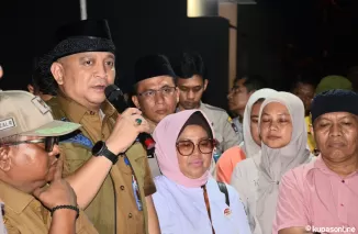 Jenazah Korban Longsor Sitinjau Lauik Dilepas dan Disolatkan oleh Plh Wako Padang Andree Algamar