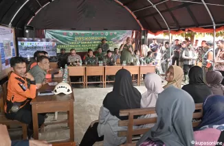 Kepala BNPB dan Gubernur Sumbar Memberikan Informasi Terkait Relokasi Saat Berkunjung ke Posko Bukik Batabuah